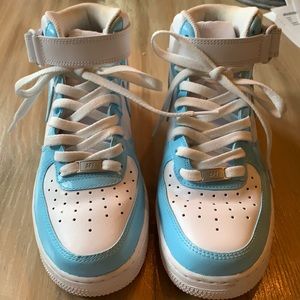 Light blue high top Air Force One 9.5- worn once